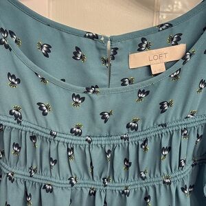 Loft sleeveless blouse